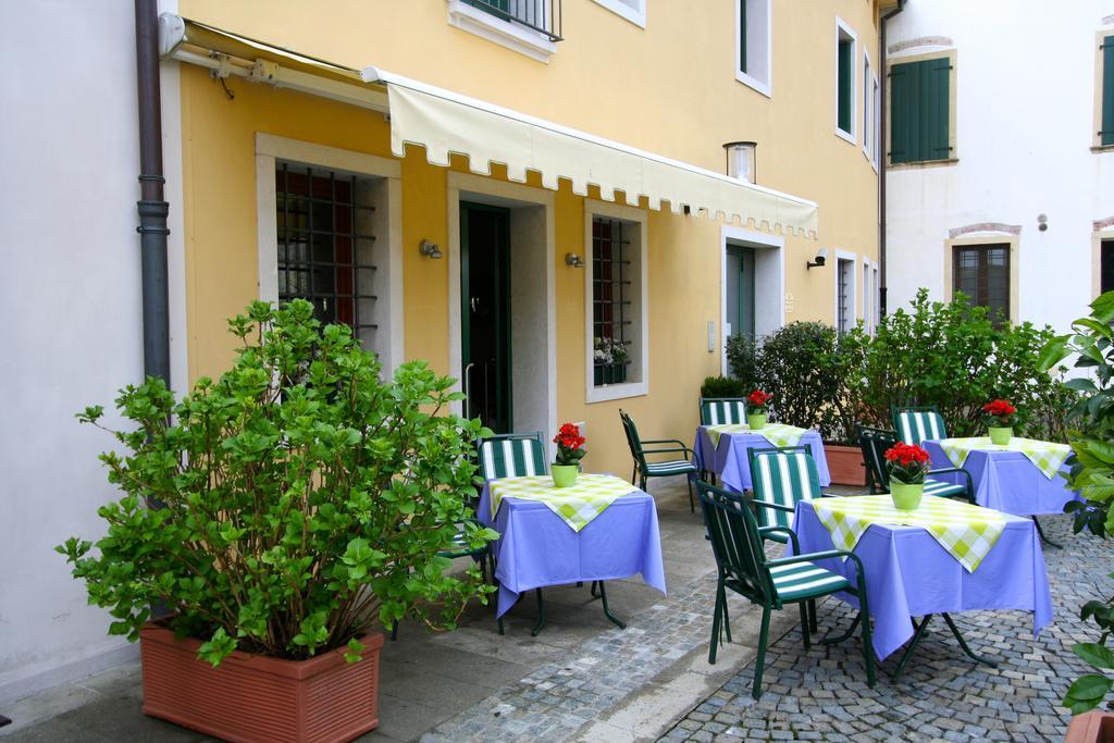 Charming Hotel Dei Chiostri Follina Exteriör bild